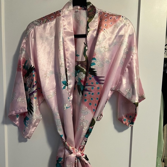 Short satin kimono - pink - Picture 2 of 3